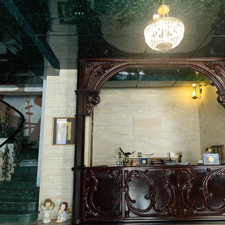 Hotel Wine Palace ティビリシ エクステリア 写真